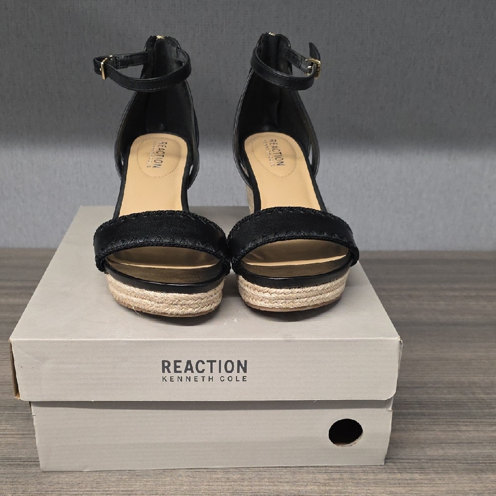 Kenneth Cole Reaction Black Wedge Sandals